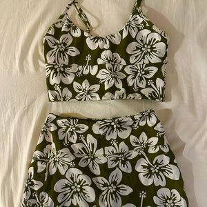 SOLD!! benoa biker shorts and matching top!